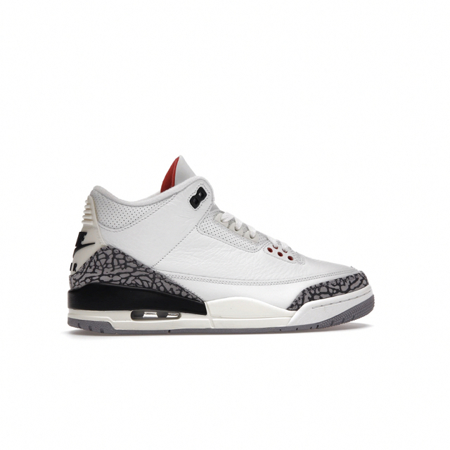 Jordan Brand（NIKE）(ジョーダン)のNike Air Jordan 3 Retro White Cement メンズの靴/シューズ(スニーカー)の商品写真