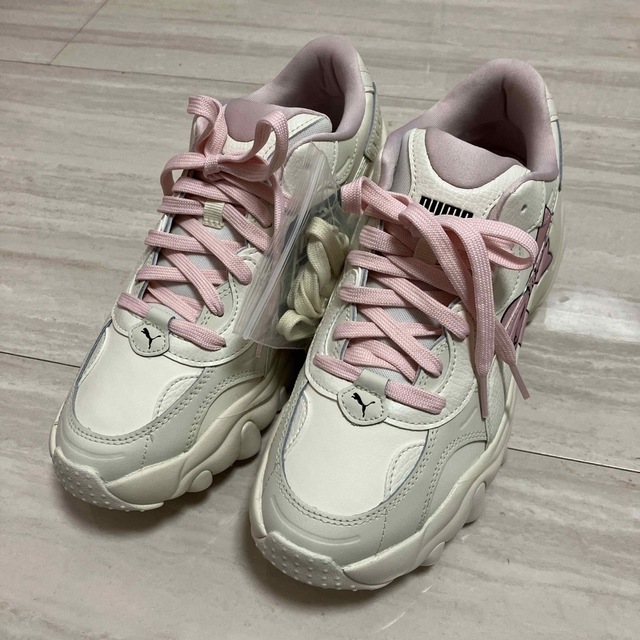 PUMA - ムラサキスポーツPUMAリボンスニーカーの通販 by fifi PUMA - ムラサキスポーツPUMAリボンスニーカーの通販 by fifi