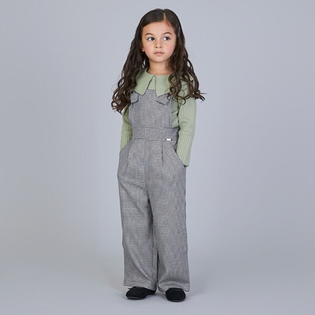 petit main(プティマイン)のpetit main バックリボンサロペットパンツ キッズ/ベビー/マタニティのキッズ服女の子用(90cm~)(パンツ/スパッツ)の商品写真