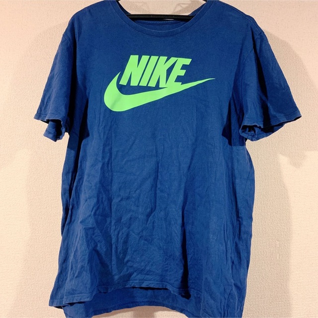 NIKE ナイキ　Tシャツ　ネイビー レディースのトップス(Tシャツ(半袖/袖なし))の商品写真