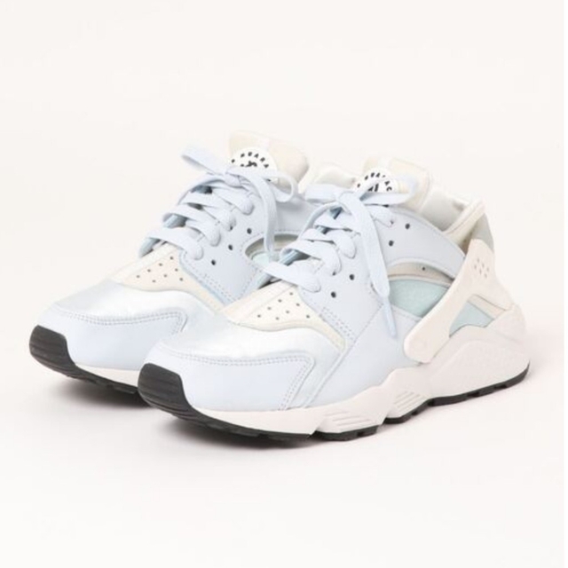 【NIKE】W NIKE AIR HUARACHE 新品未使用