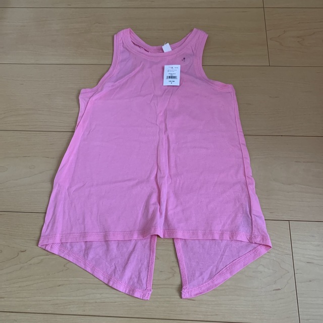 GAP(ギャップ)のタンクトップ　　120cm  キッズ/ベビー/マタニティのキッズ服女の子用(90cm~)(Tシャツ/カットソー)の商品写真