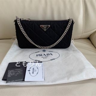 プラダ ナイロンバッグの通販 1,000点以上 | PRADAを買うならラクマ プラダ ナイロンバッグの通販 1,000点以上 | PRADAを買うならラクマ
