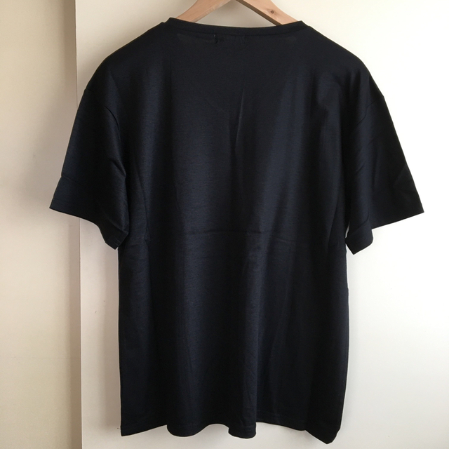 EVRIS(エヴリス)の新品★EVRISエヴリス★VネックTシャツ　定価4,389円 レディースのトップス(Tシャツ(半袖/袖なし))の商品写真