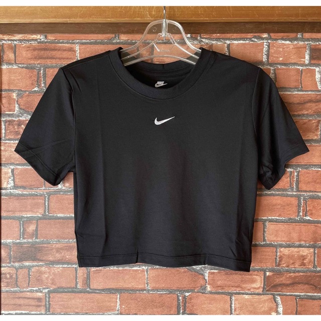 NIKE(ナイキ)の新品 NIKE ナイキ クロップトップ 半袖Tシャツ ダンス ショート丈 黒 L レディースのトップス(Tシャツ(半袖/袖なし))の商品写真