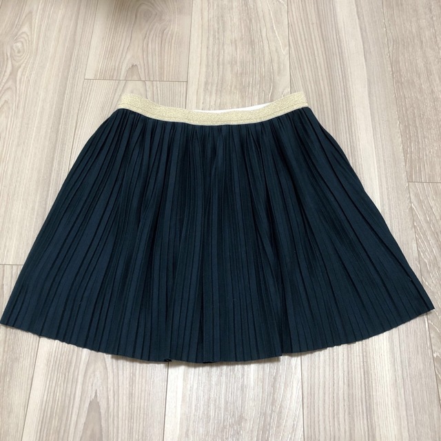 PETIT BATEAU(プチバトー)のパリで購入　プリーツスカート 110相当 キッズ/ベビー/マタニティのキッズ服女の子用(90cm~)(スカート)の商品写真