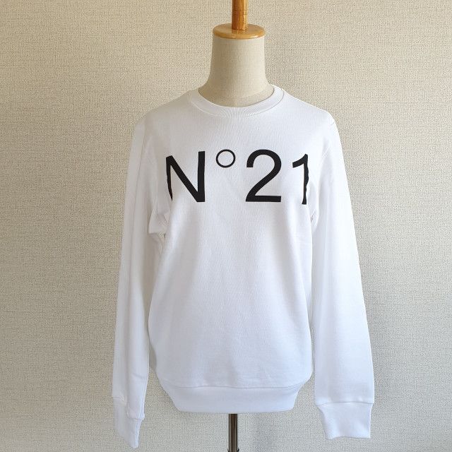 N°21 - 【新品・未使用】N°21 KIDS ロゴスウェットシャツ white 16Yの ...