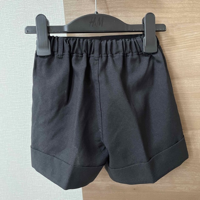 GU(ジーユー)のGU センタープレスショートパンツ　新品 キッズ/ベビー/マタニティのキッズ服女の子用(90cm~)(パンツ/スパッツ)の商品写真