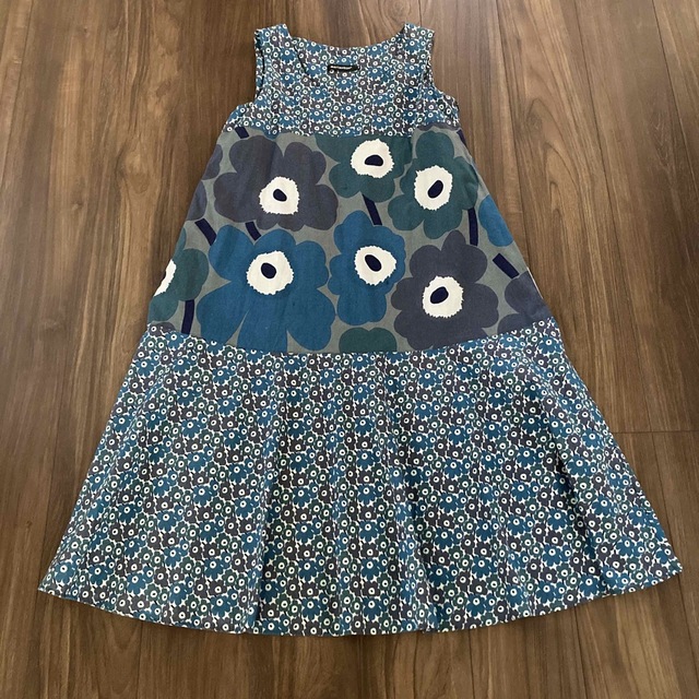 marimekko(マリメッコ)のマリメッコ　花柄ワンピース レディースのワンピース(ロングワンピース/マキシワンピース)の商品写真