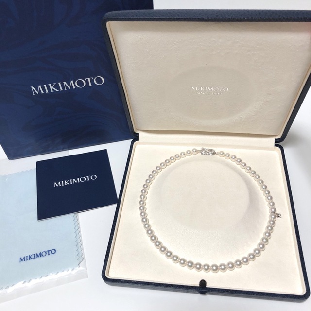 MIKIMOTO パールイヤリング 正規品 箱 お手入れクロス 紙袋付 ミキモト