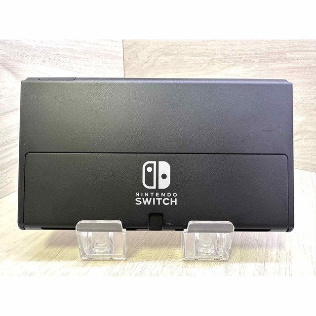 Nintendo Switch(ニンテンドースイッチ)の有機ＥＬモデル Nintendo Switch 本体のみ エンタメ/ホビーのゲームソフト/ゲーム機本体(家庭用ゲーム機本体)の商品写真