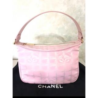 シャネル(CHANEL)の美品✨シャネル　バッグ　ピンク　ニュートラベルライン　送料無料(ハンドバッグ)