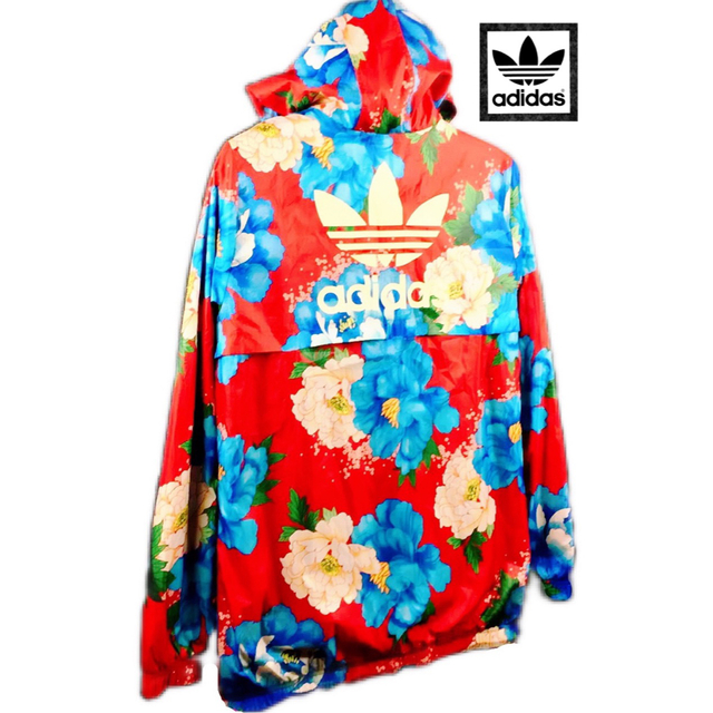 adidas originals ナイロンジャケット　花柄