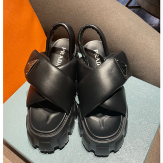 プラダ 厚底サンダル サンダル(レディース)の通販 29点 | PRADAの プラダ 厚底サンダル サンダル(レディース)の通販 29点 | PRADAの