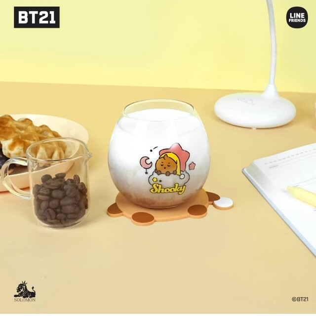 BT21(ビーティーイシビル)のBTS BT21 グラス コップ グラスカップ カップ ソロモン商事 エンタメ/ホビーのタレントグッズ(アイドルグッズ)の商品写真