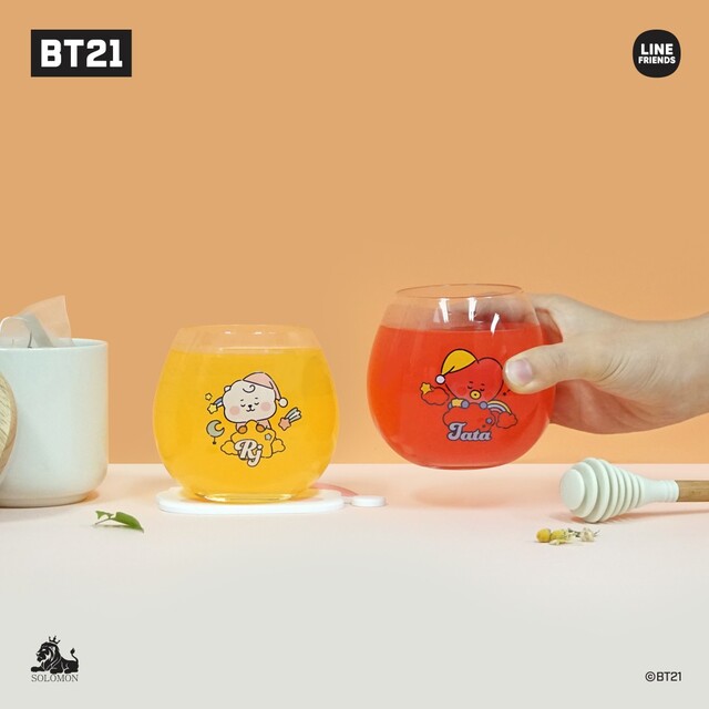 BT21(ビーティーイシビル)のBTS BT21 グラス コップ グラスカップ カップ ソロモン商事 エンタメ/ホビーのタレントグッズ(アイドルグッズ)の商品写真