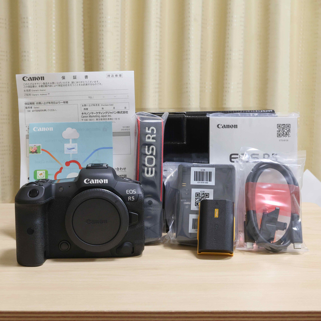 EOS R5 ボディー 美品 | フリマアプリ ラクマ