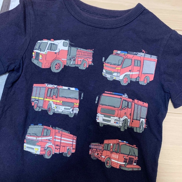 babyGAP(ベビーギャップ)の半袖Tシャツ2点セット キッズ/ベビー/マタニティのキッズ服男の子用(90cm~)(Tシャツ/カットソー)の商品写真