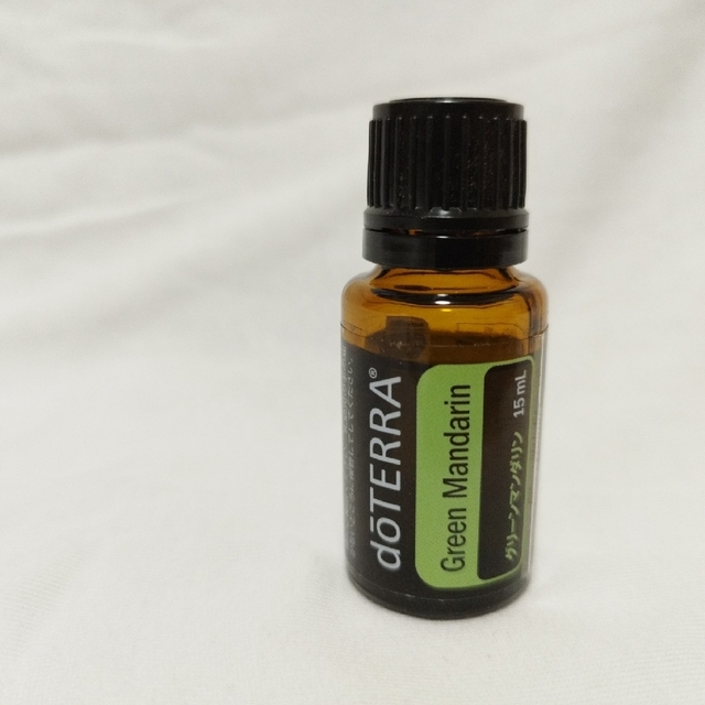 doTERRA　ドテラ　グリーンマンダリン　15mL【正規品・新品未開封】 コスメ/美容のリラクゼーション(エッセンシャルオイル（精油）)の商品写真