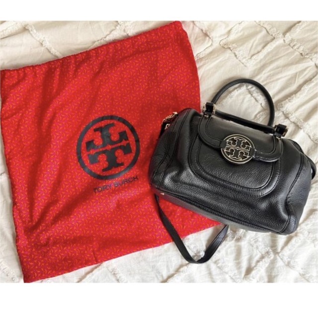 トリーバーチ　Tory Burch　メッセンジャーバッグ　美品