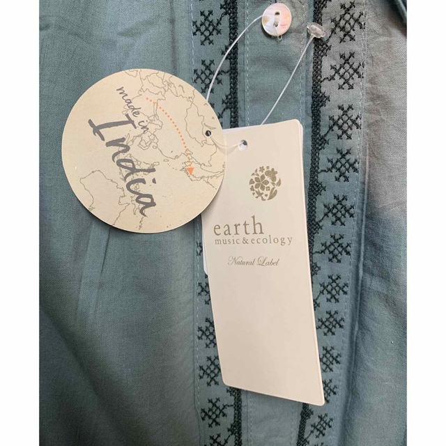 earth music & ecology(アースミュージックアンドエコロジー)のシフォンさま♡専用 レディースのトップス(シャツ/ブラウス(長袖/七分))の商品写真