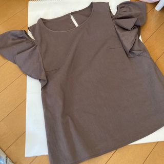 アプワイザーリッシェ(Apuweiser-riche)の美品　アプワイザーリッシェ　肩見せ　ブラウス(シャツ/ブラウス(半袖/袖なし))