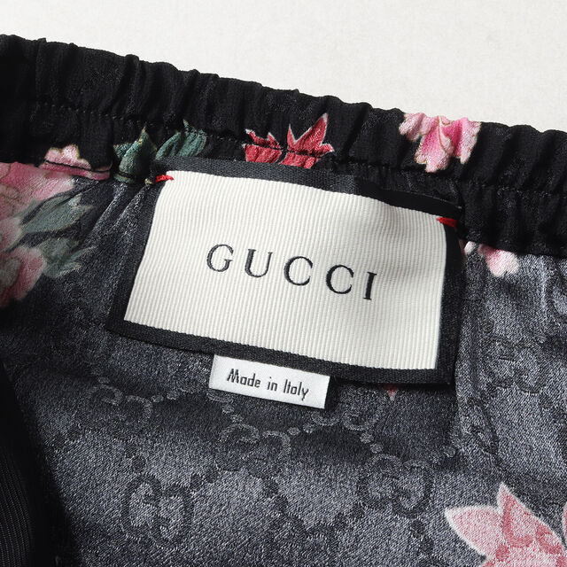 Gucci - GUCCI グッチ パンツ 花柄 GG シルク ショートパンツ 624399