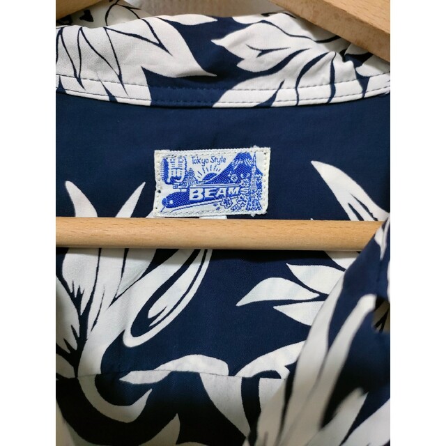 Sun Surf(サンサーフ)のSun Surf 柄 L レーヨン100％ アロハシャツ 夏 パイナップル メンズのトップス(シャツ)の商品写真