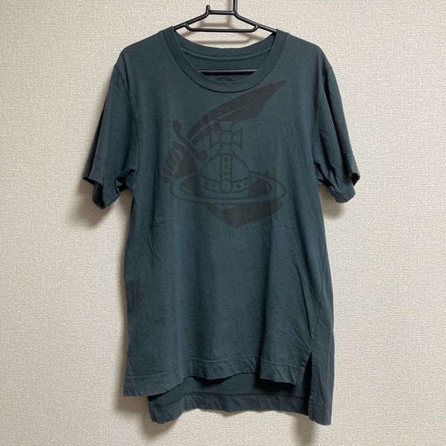 Vivienne Westwood(ヴィヴィアンウエストウッド)の【匿名配送】メンズ Sサイズ viviennewestwood Tシャツ 半袖 メンズのトップス(Tシャツ/カットソー(半袖/袖なし))の商品写真