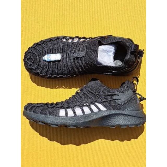 在庫大特価 KEEN UNEEK SNK SLIP-ON 28,5cm BLACK 7788円 靴/シューズ