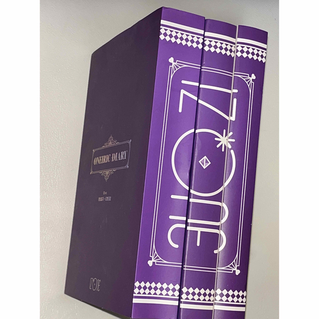 IZ*ONE(アイズワン)のIZ*ONE Oneiric Diary 3種セット エンタメ/ホビーのCD(K-POP/アジア)の商品写真