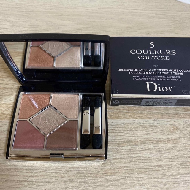 Dior(ディオール)のDior サンク クルール クチュール 609シルクアース コスメ/美容のベースメイク/化粧品(アイシャドウ)の商品写真