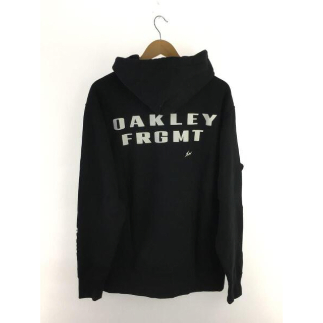 OAKLEY × FRAGMENT DESIGN パーカー