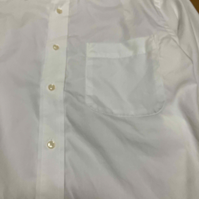 UNIQLO(ユニクロ)のワイシャツ　ホワイト　メンズ メンズのトップス(シャツ)の商品写真