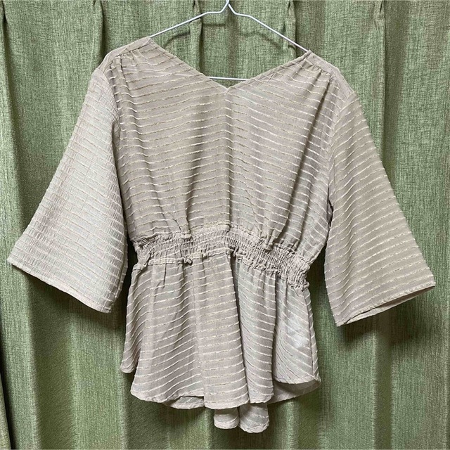 AZUL by moussy(アズールバイマウジー)のSHEER BORDER PEPLUM BLOUSE レディースのトップス(シャツ/ブラウス(半袖/袖なし))の商品写真