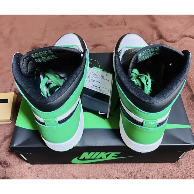 Jordan Brand（NIKE）(ジョーダン)のNike GS Air Jordan 1 Retro “Lucky Green” レディースの靴/シューズ(スニーカー)の商品写真