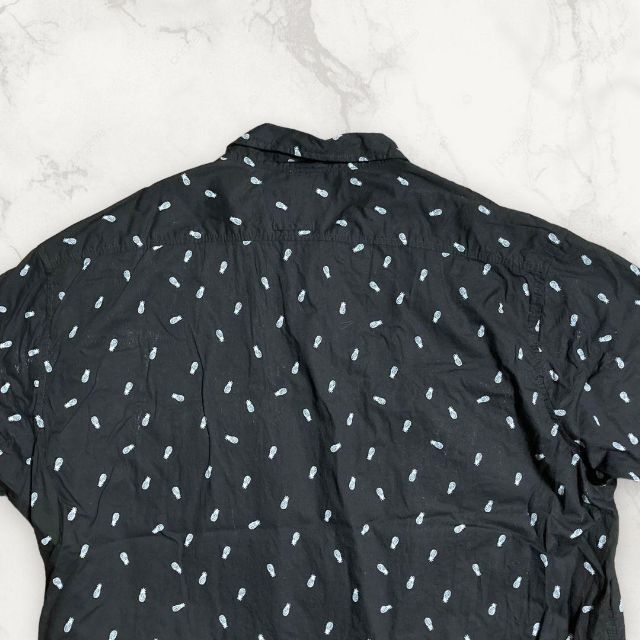 GXT burnside 古着  黒 パイナップル　総柄　ポケット シャツ　半袖 メンズのトップス(シャツ)の商品写真