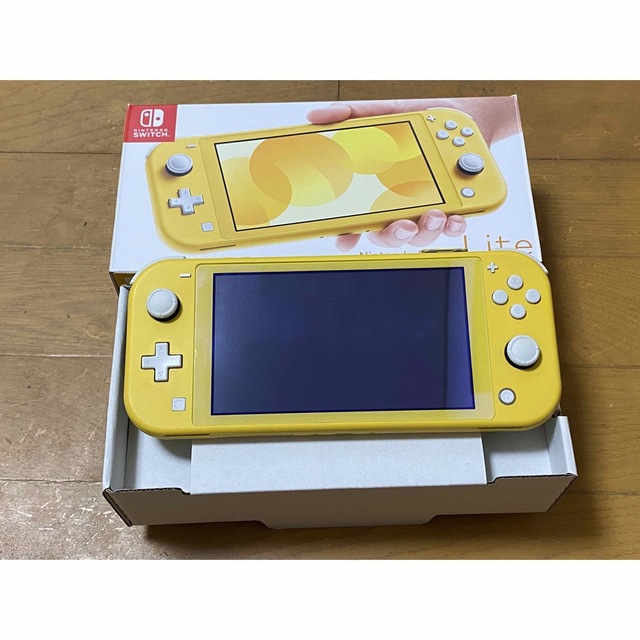 フィルム付き　画面傷無し　Nintendo Switch Lite イエロー