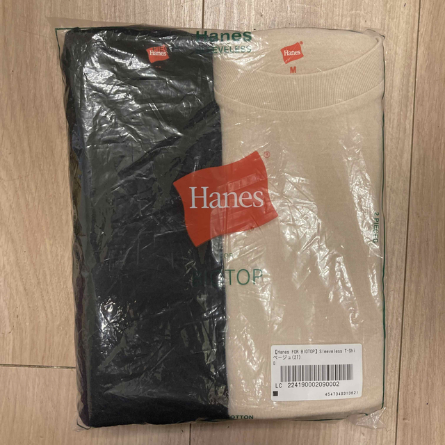 Adam et Rope'(アダムエロぺ)の【未使用】【Hanes for BIOTOP】Sleeveless ベージュ　黒 レディースのトップス(Tシャツ(半袖/袖なし))の商品写真