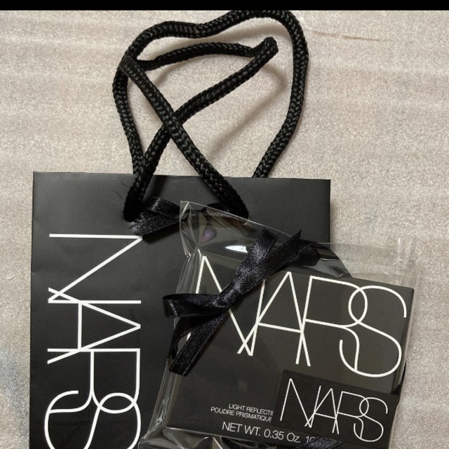 NARS ライトリフレクティングプリズマティックパウダー　02555