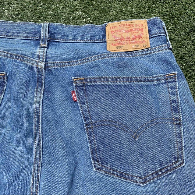 Levi's(リーバイス)のリーバイス 550 W36 L30 ブルーデニム ジーンズ バギー メンズのパンツ(デニム/ジーンズ)の商品写真