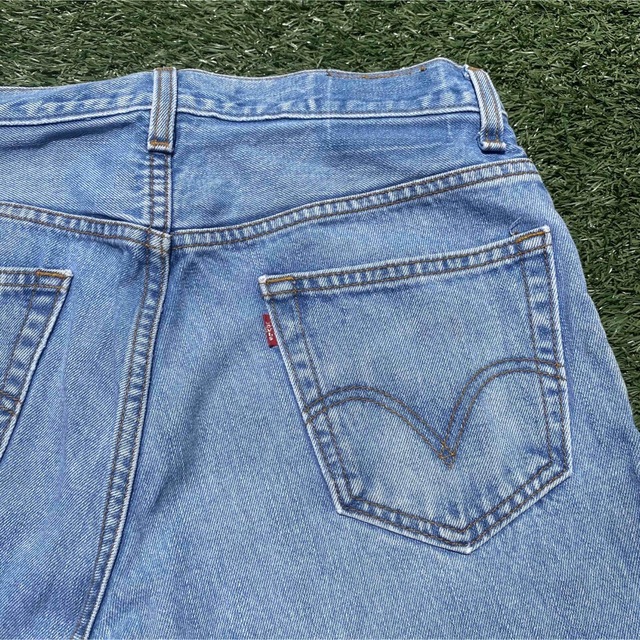 Levi's(リーバイス)のリーバイス 560 W30 L32 ライトブルーデニム ジーンズ バギー メンズのパンツ(デニム/ジーンズ)の商品写真