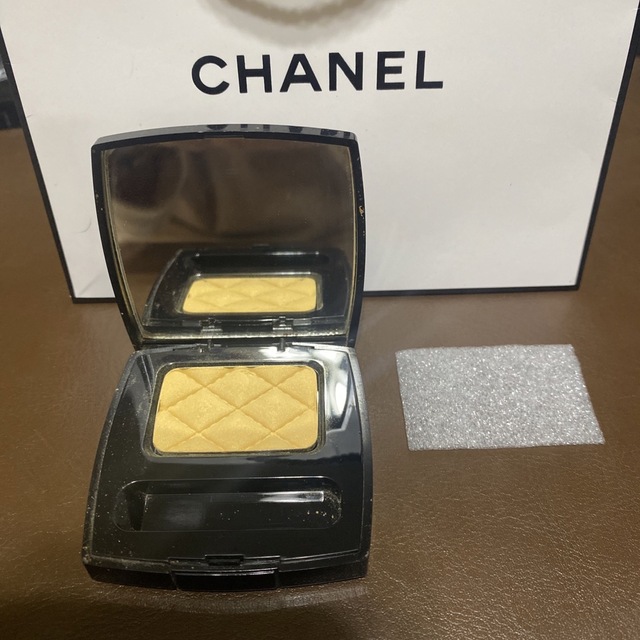 CHANEL(シャネル)のご専用未使用　シャネル アイシャドウ オンブル クチュール ジャージィ アンブル コスメ/美容のベースメイク/化粧品(アイシャドウ)の商品写真