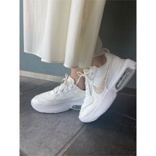 ナイキ(NIKE)のNIKE AIR MAX VERONA SE ナイキ ウィメンズ エアマックス(スニーカー)