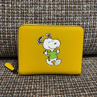 コーチ(COACH)の869  コーチ　二つ折り財布　スヌーピーコラボ(財布)