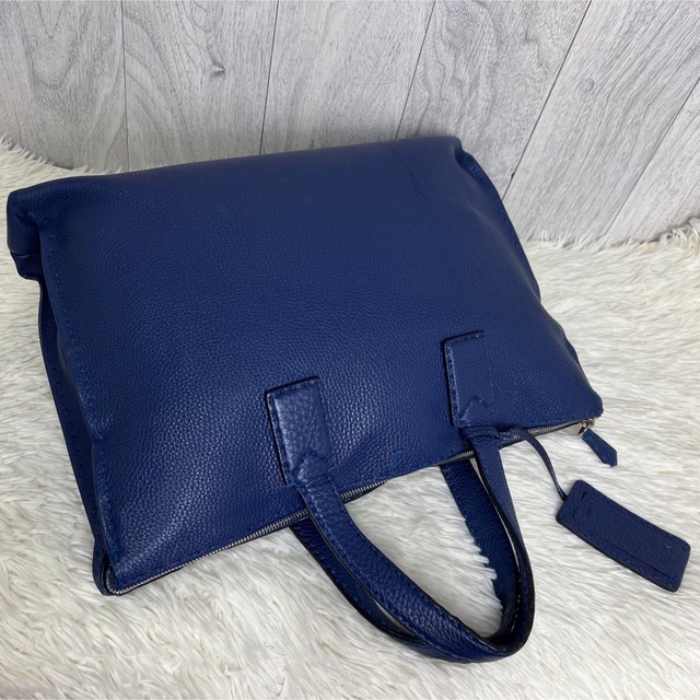 FENDI - 人気ライン♡希少カラー♡FENDI フェンディ レザー ビジネス
