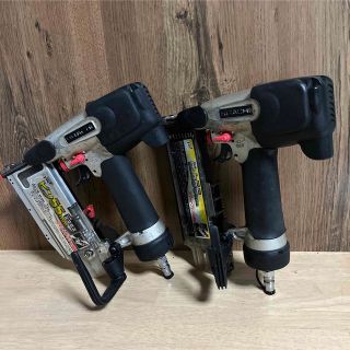 日立 - HIKOKI (旧HITACHI) 50㎜釘打ち機 完動品の通販 by s48|ヒタチ