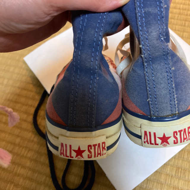 CONVERSE(コンバース)のコンバース　カエル　蛙　かえる　アメリカ国旗 メンズの靴/シューズ(スニーカー)の商品写真