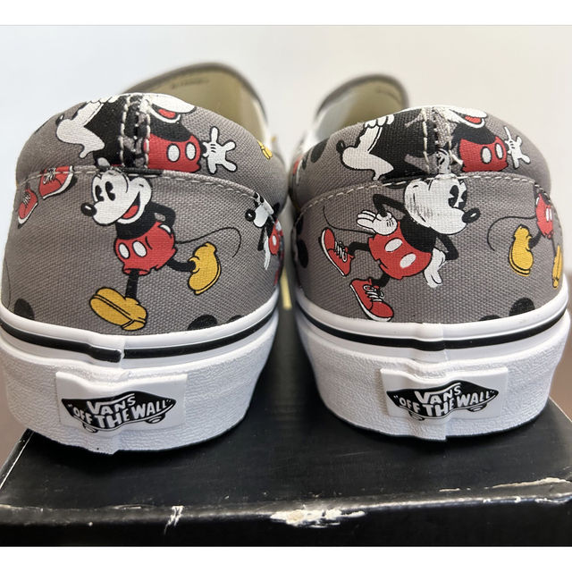 VANS(ヴァンズ)の【新品】VANS × Disney ミッキー スリッポン メンズの靴/シューズ(スニーカー)の商品写真