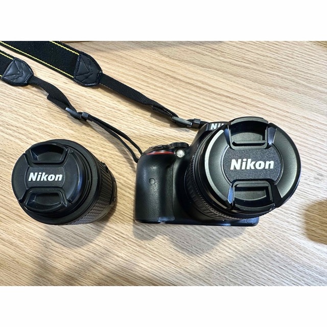 Nikon(ニコン)のD5300 ダブルズームキット スマホ/家電/カメラのカメラ(デジタル一眼)の商品写真